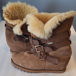 Ugg boots women's size 8 wedge soles